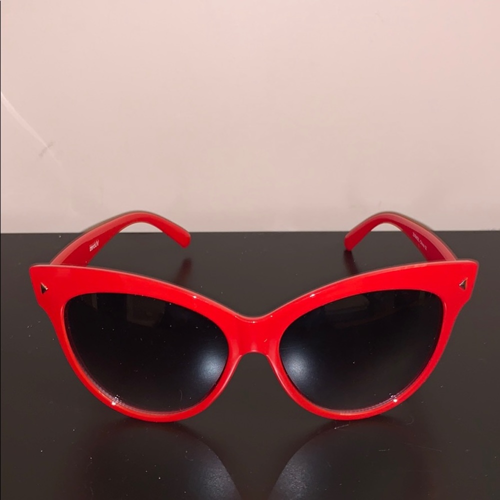 Red Cateye Sunglasses - Picture 2 of 4